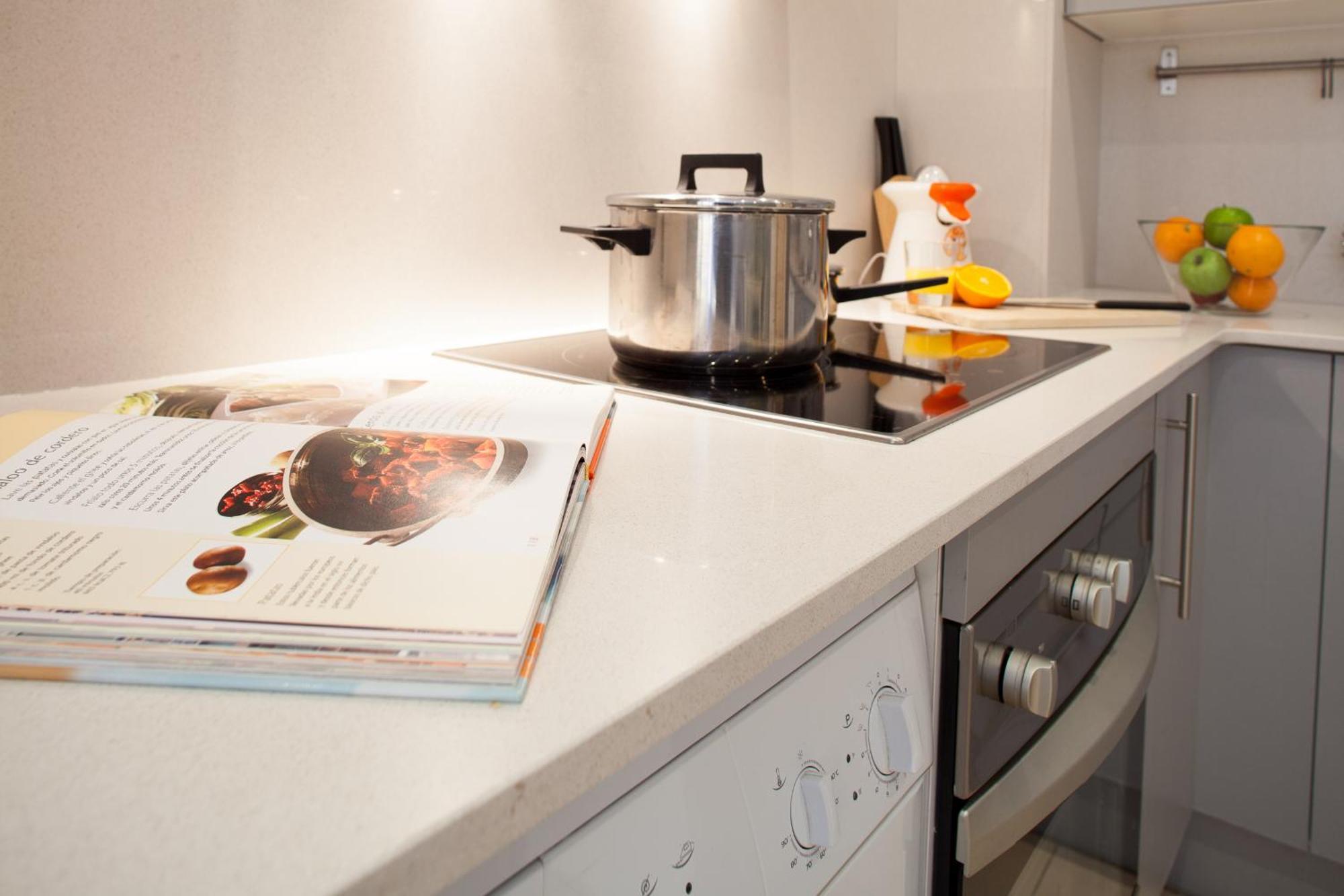 Feelathome Mozart Apartments Barcelona Eksteriør bilde