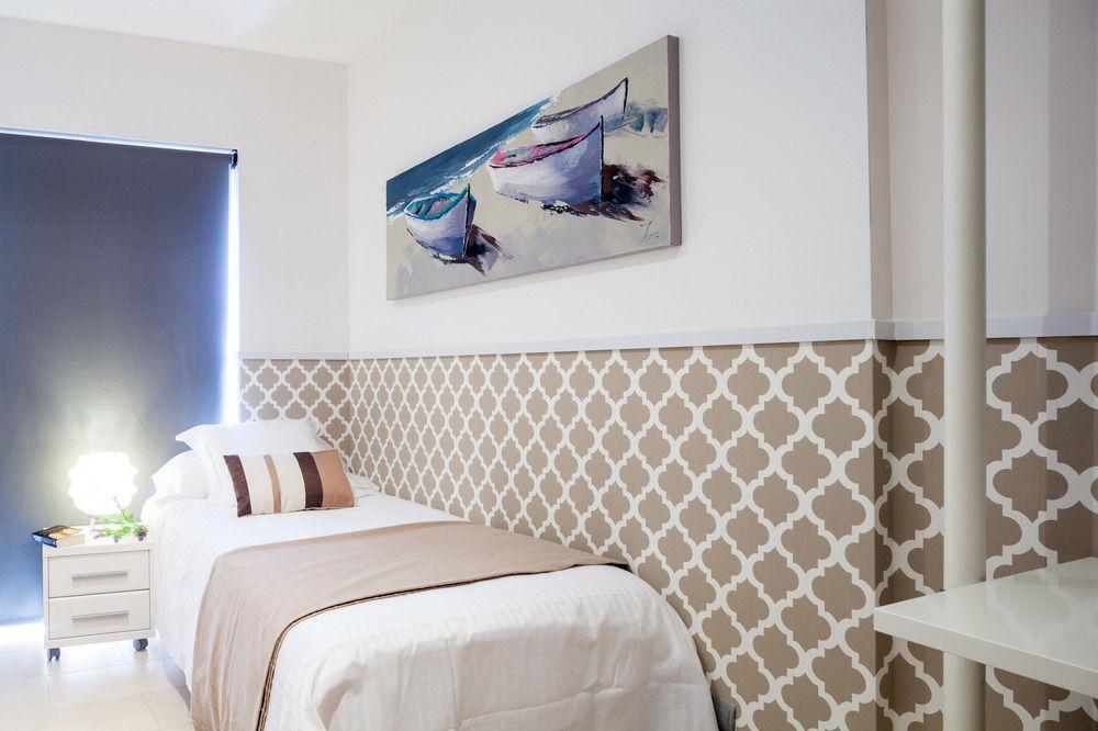 Feelathome Mozart Apartments Barcelona Eksteriør bilde
