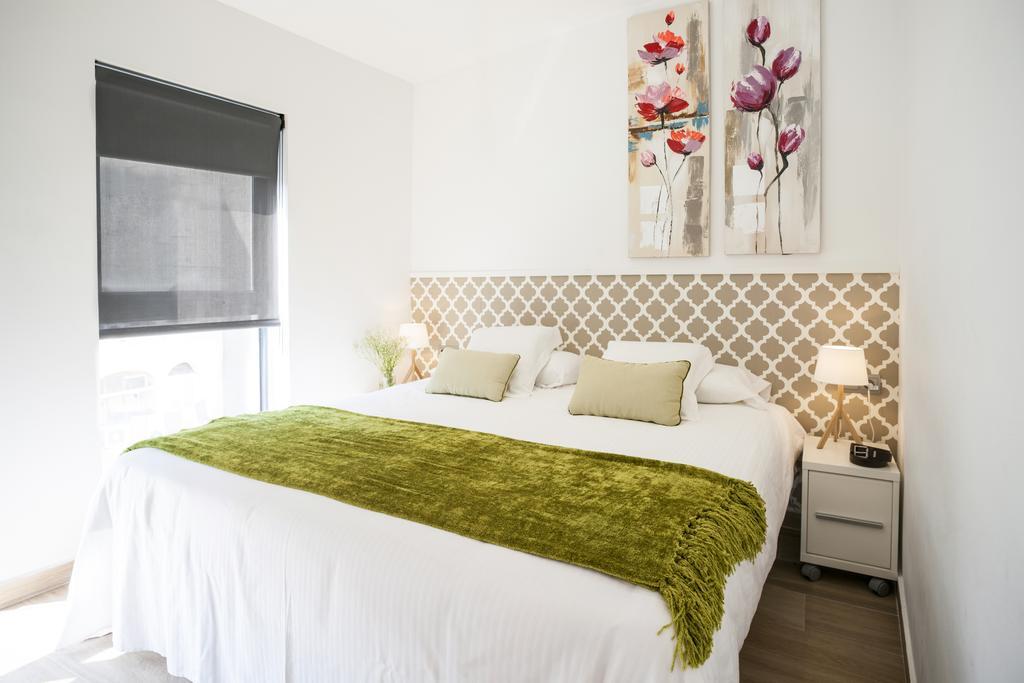 Feelathome Mozart Apartments Barcelona Eksteriør bilde