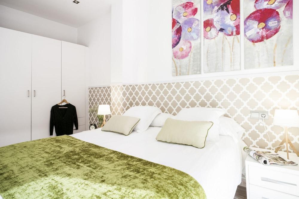 Feelathome Mozart Apartments Barcelona Eksteriør bilde